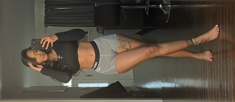 Header of shayronsam