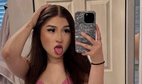 Header of simplyannamae