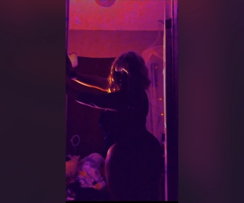 Header of stella-ella-oh-la