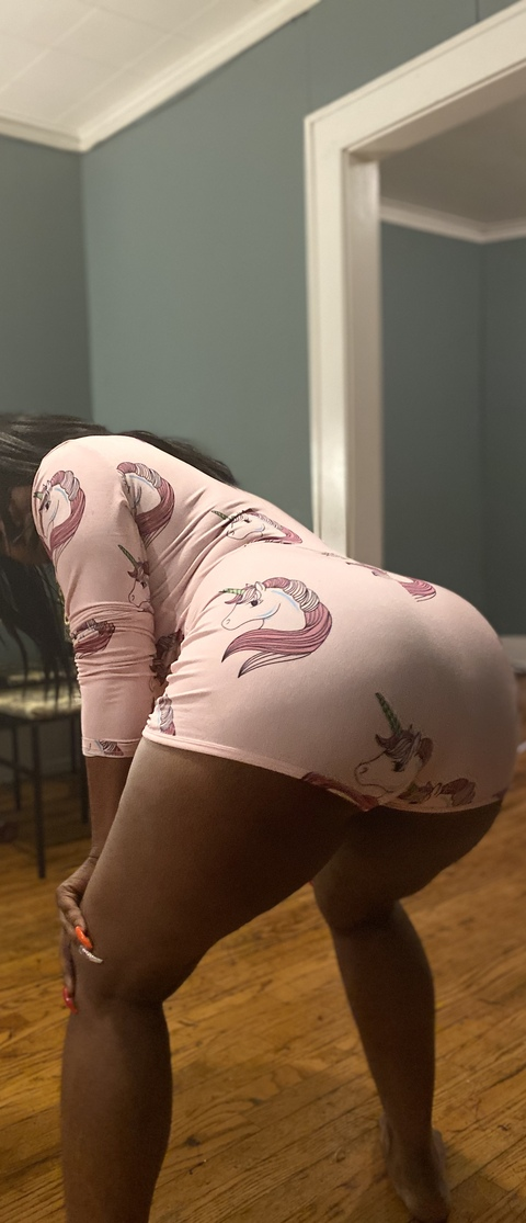 Header of sweetaspie