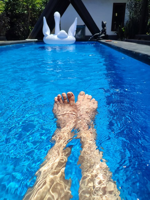 Header of sweetbee.feet