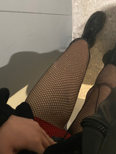 Header of sweethunxxx