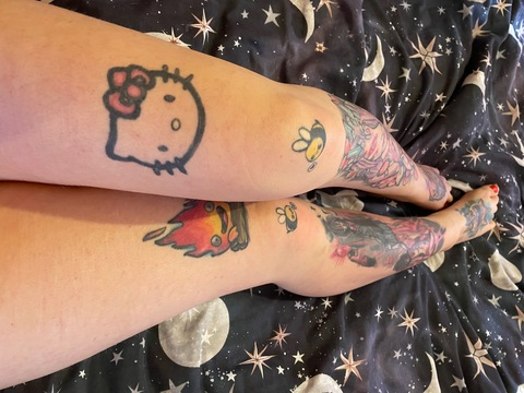 Header of thedevilbites