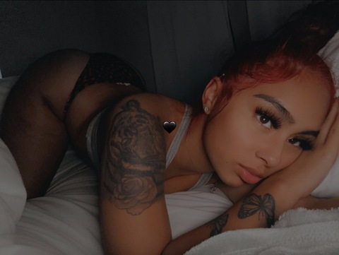 Header of therealgigiiii