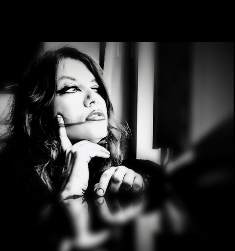 Header of universalthroatqueen