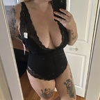 Voluptuous Vixen 🖤 (voluptuosvixen) Leak OnlyFans 

 profile picture