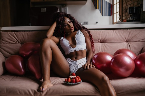 Header of yaasantana