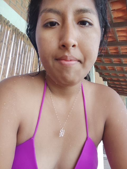 Header of yoselin_flores_oficial