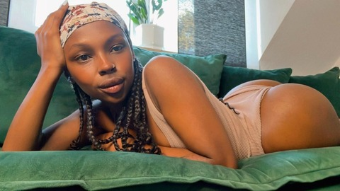 Header of zoey.davis